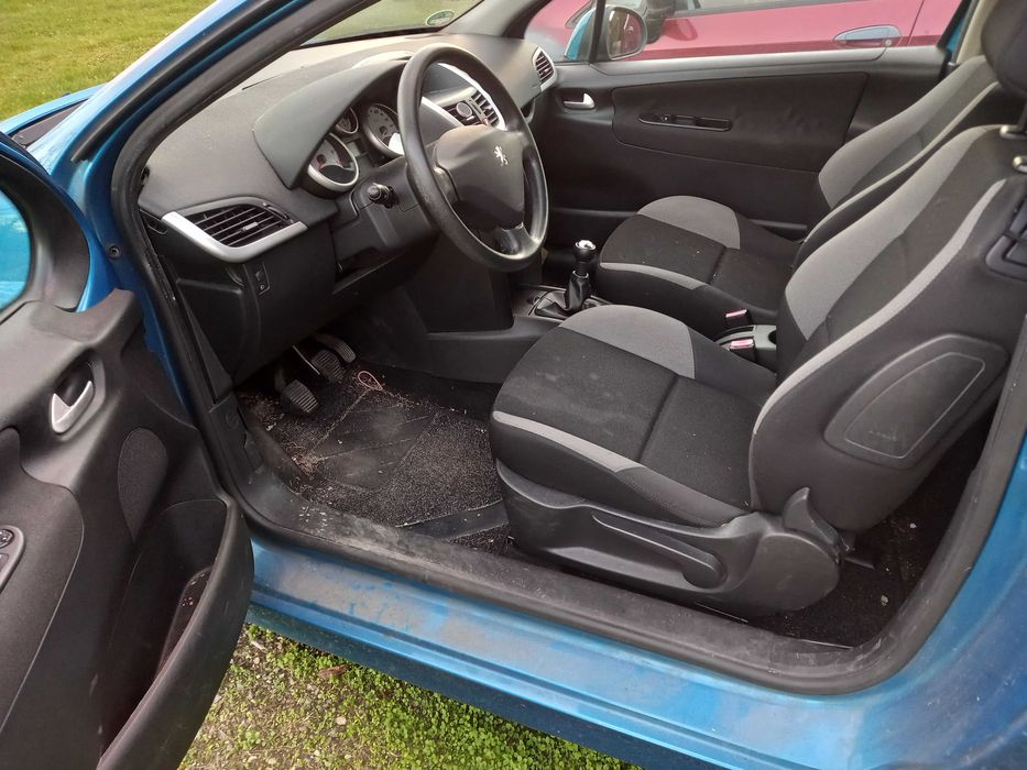 Peugeot 207 1.4 z Niemiec uszkodzony silnik lub na części