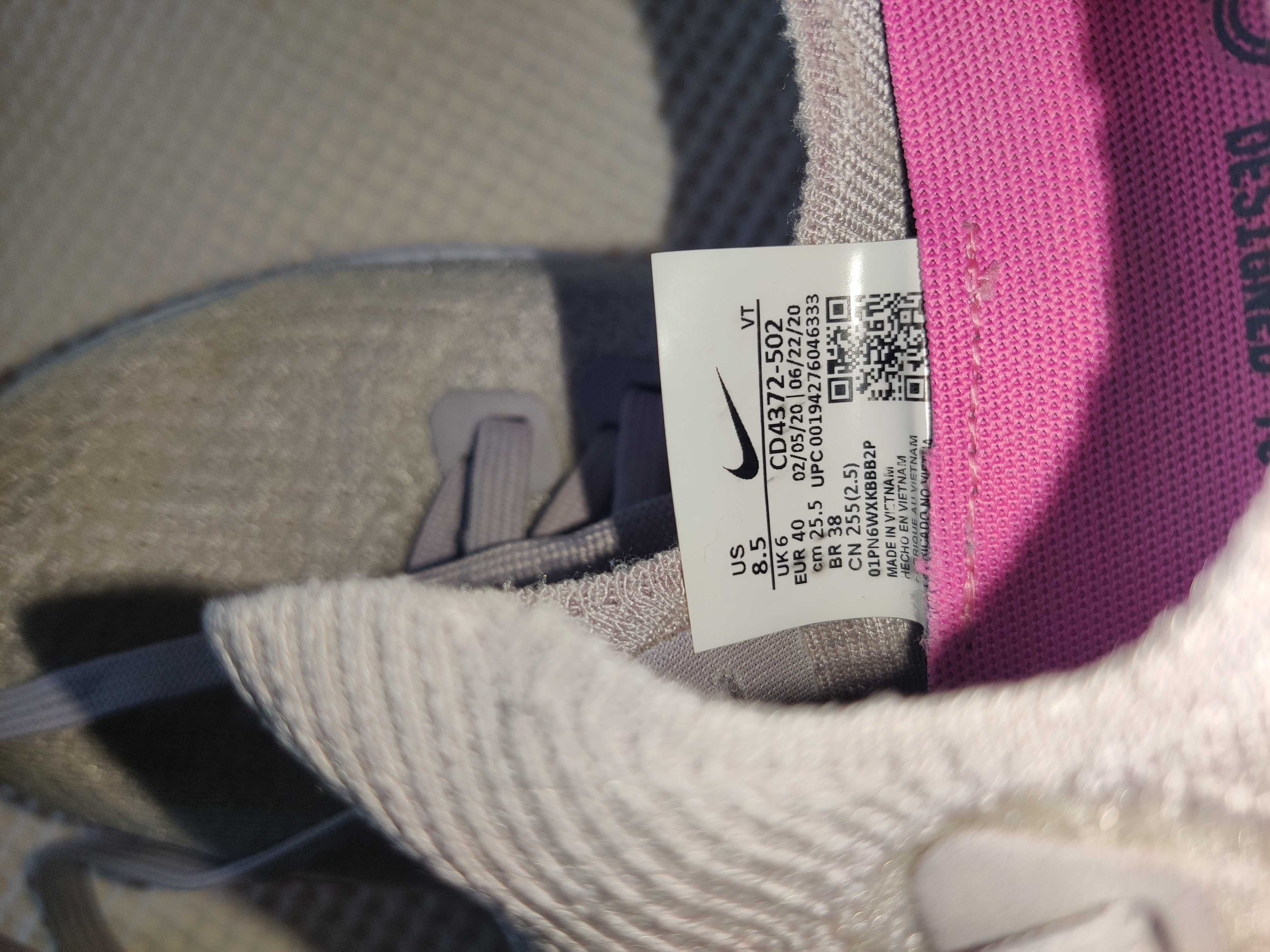 Ténis corrida Nike Infinity Run - tamanho 40