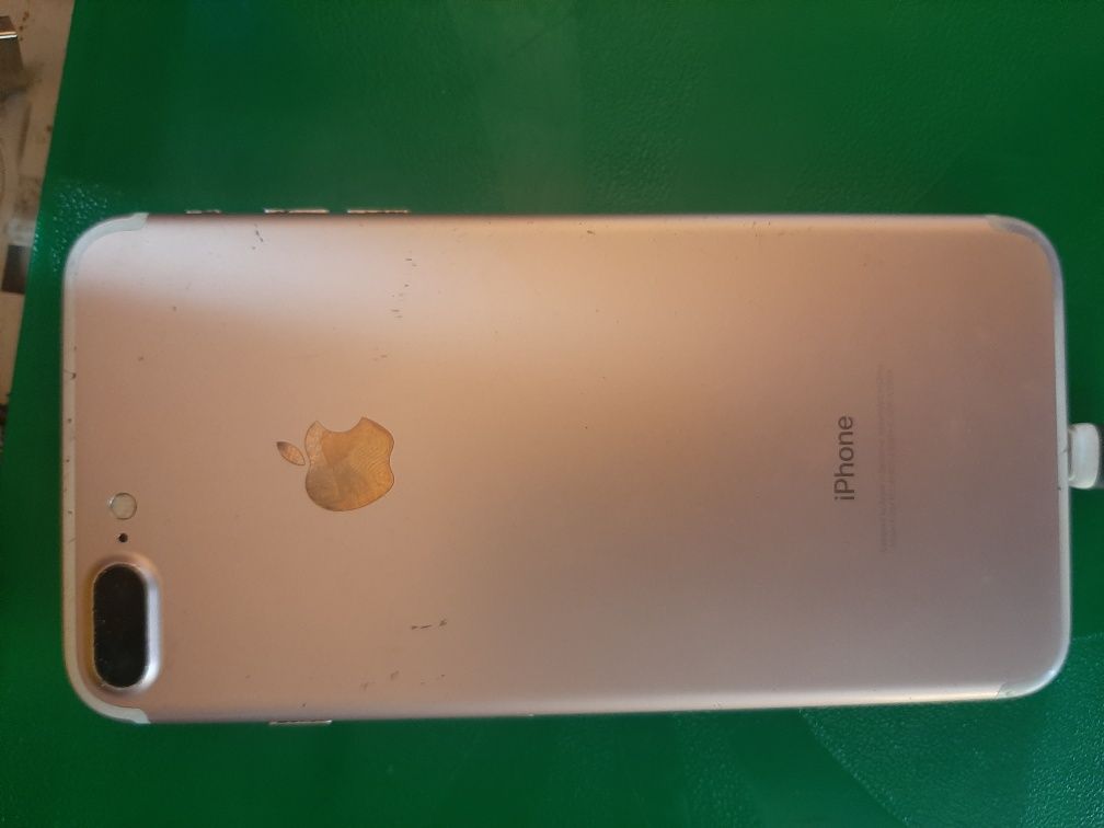 Продам Iphone 7 plus 32 gb