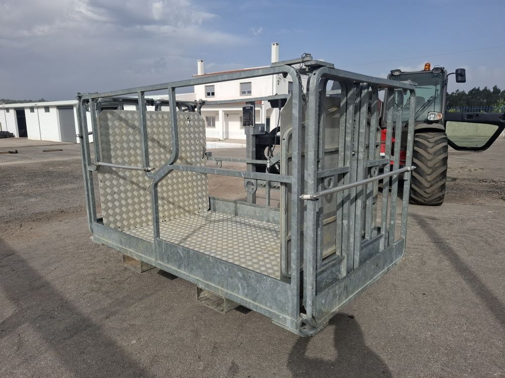 Cesta articulada manitou