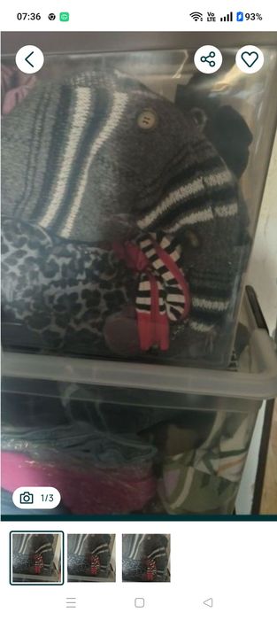 Pęknięte plastikowe pudło