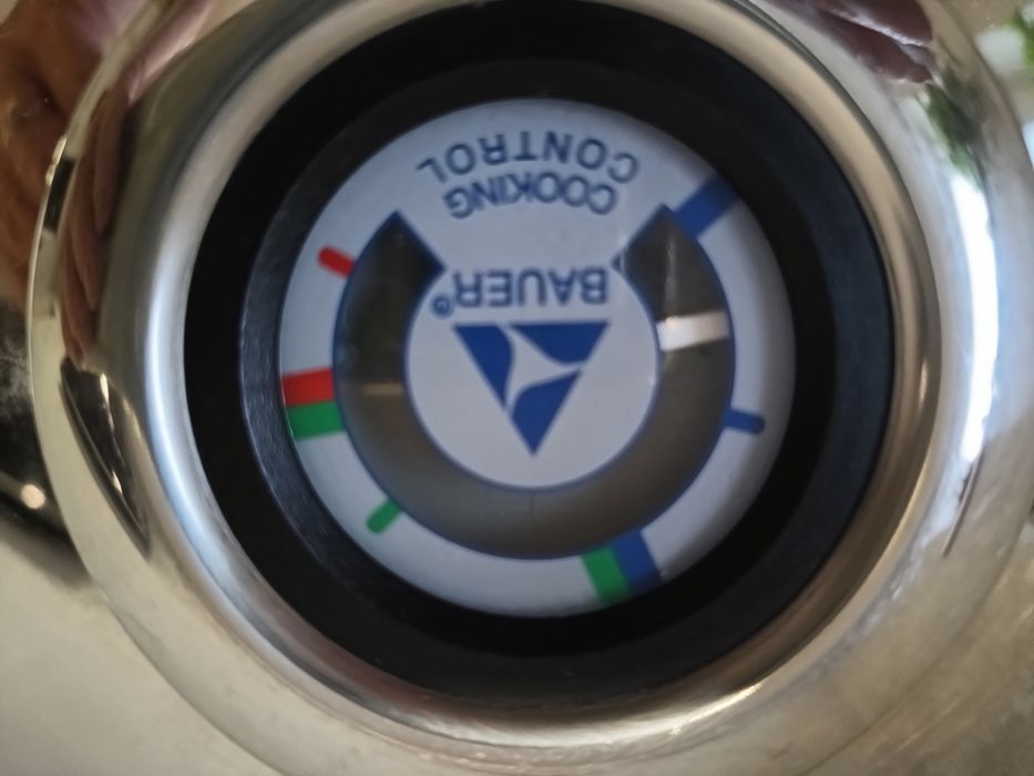 Нові. Форма для запікання Fontignac.Набір каструль. Каструля BAUER