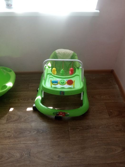 Продам ходунки вживані