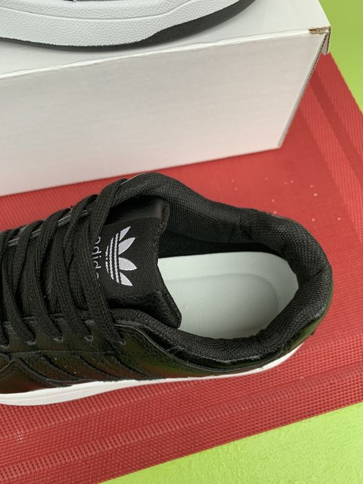 Кросівки  чорні р37.38.39.40.41