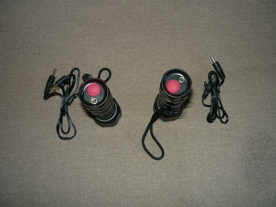 Mini latarka taktyczna LED 2 szt.