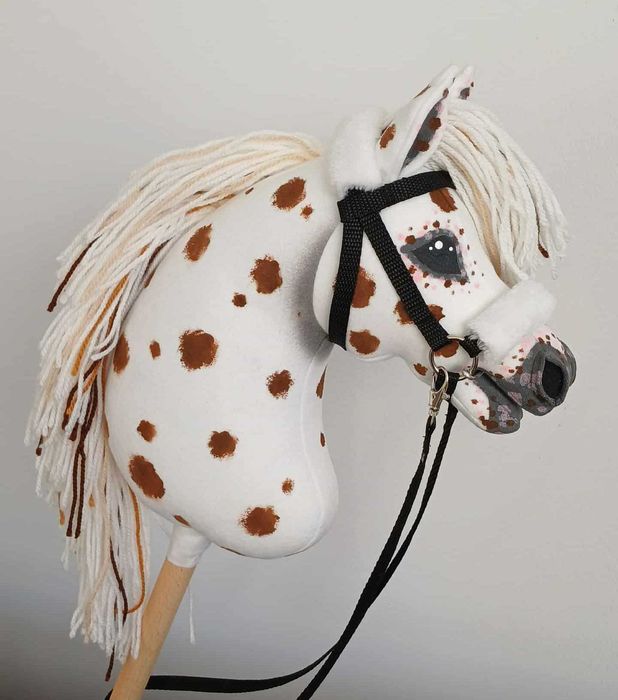 Tarantowaty konik Hobby Horse A4 + akcesoria