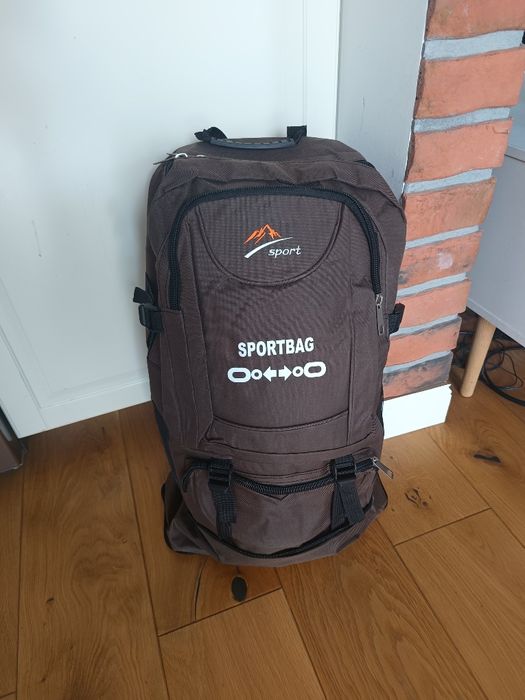 Plecak turystyczny, trekkingowy, duży, lekki, pojemny, w góry, outdoor