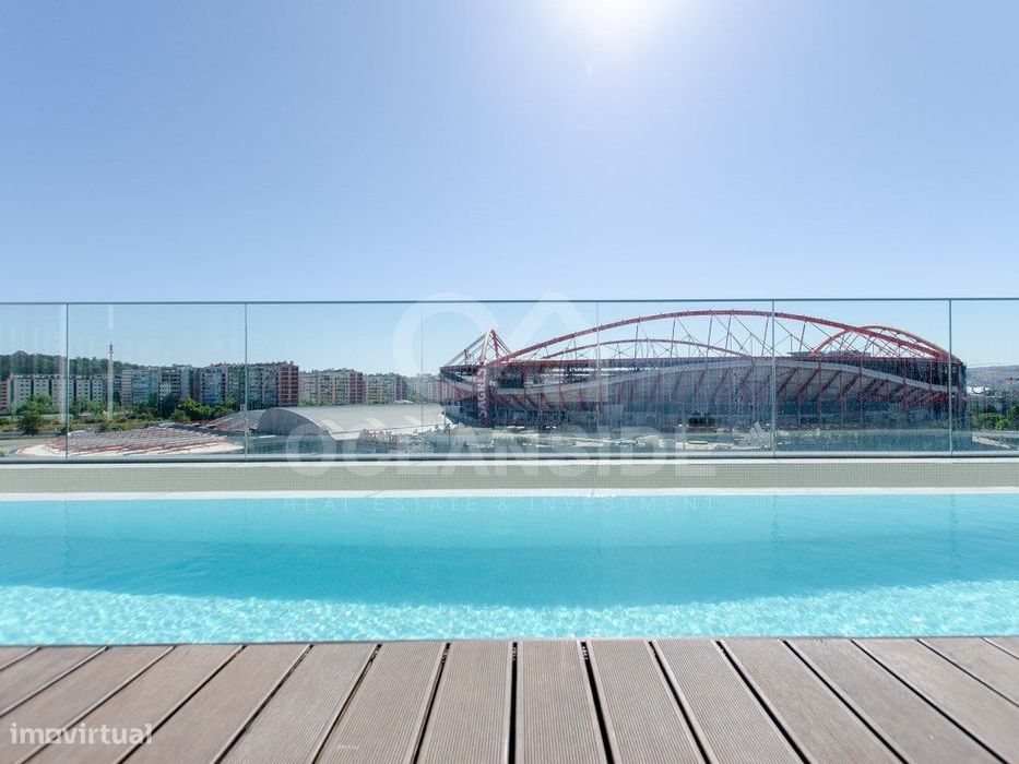 T1 no LUX PRIME, em frente ao Estádio do Benfica