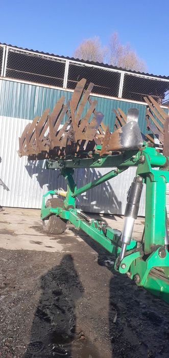 Плуг  Велес-агро напівнавісний оборотний ПОН -5-40+