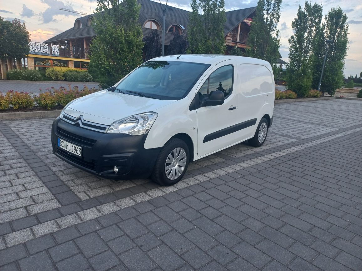 Citroen Berlingo 1.6hdi 120km 3 osobowy 2016rok Serwis Rozrządu