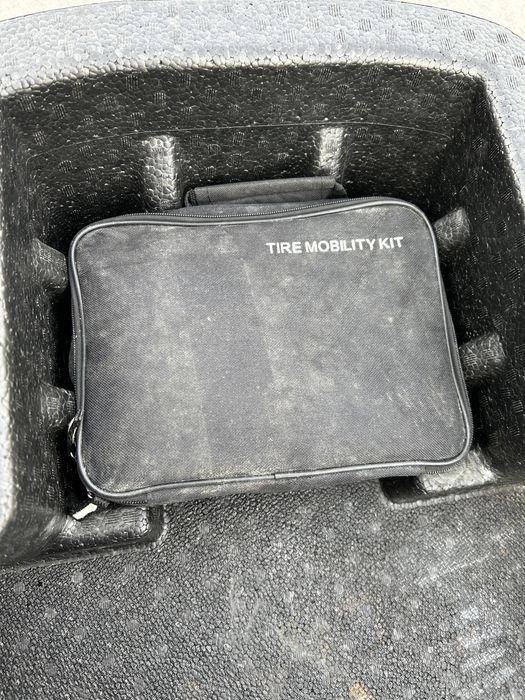 Продам компрессор + органайзер KIA