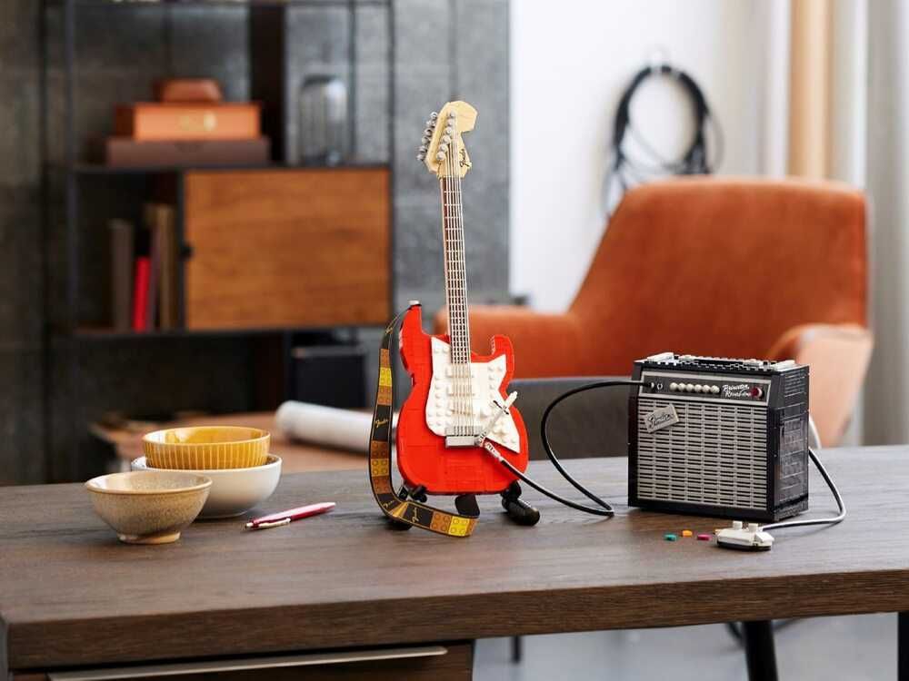 Новий Lego 21329 Ideas Fender Stratocaster + 68 Princeton Reverb