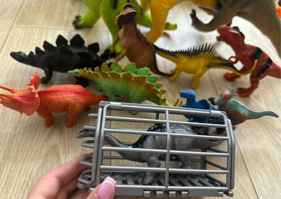 Динозаври зі звуком