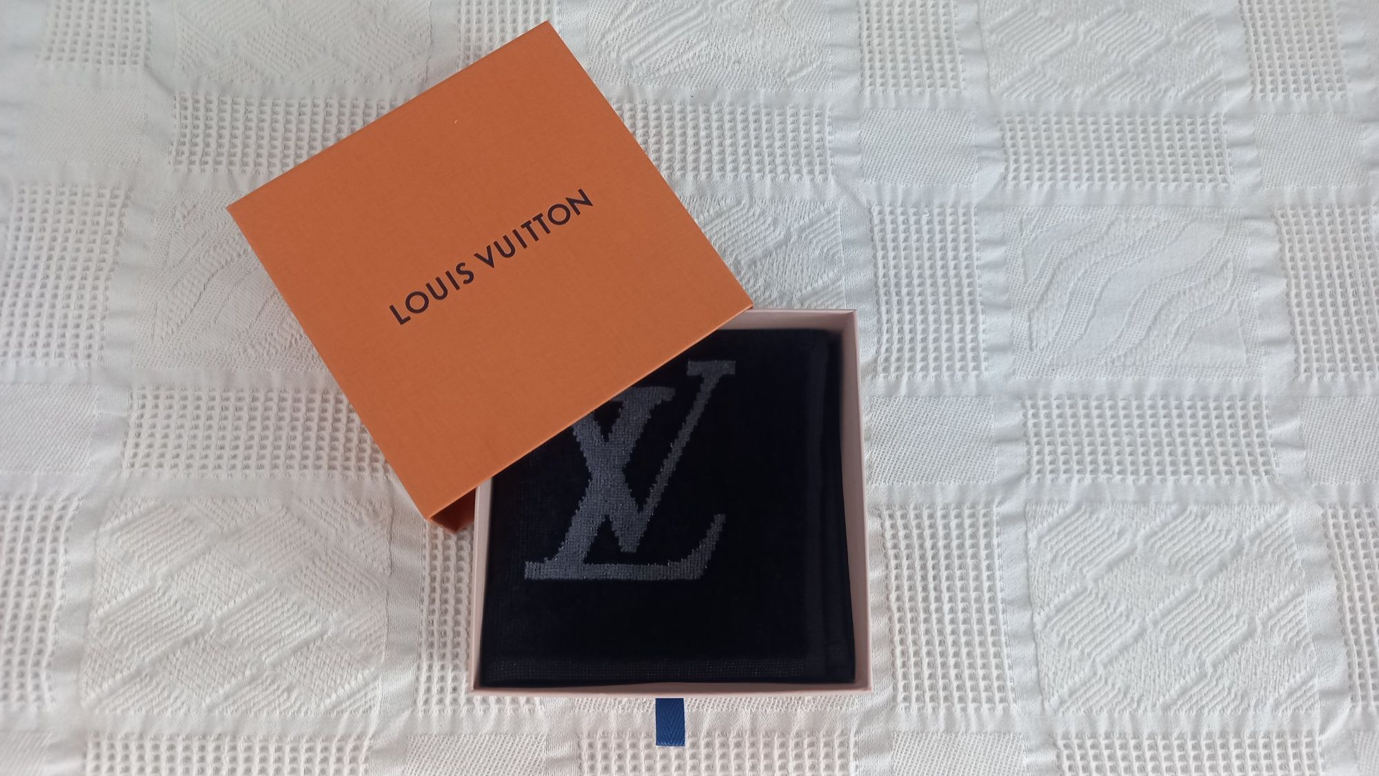 Toalha de golfe Louis Vuitton nova na sua caixa
