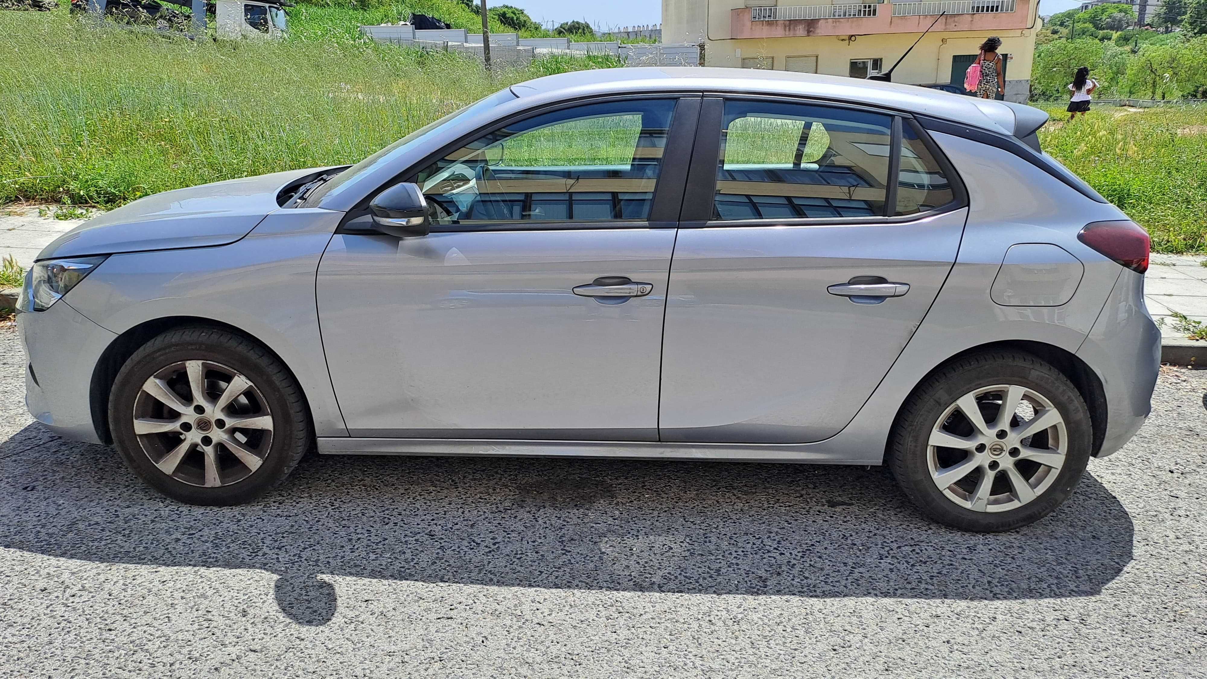 Opel Corsa de FEV 2021 gasolina