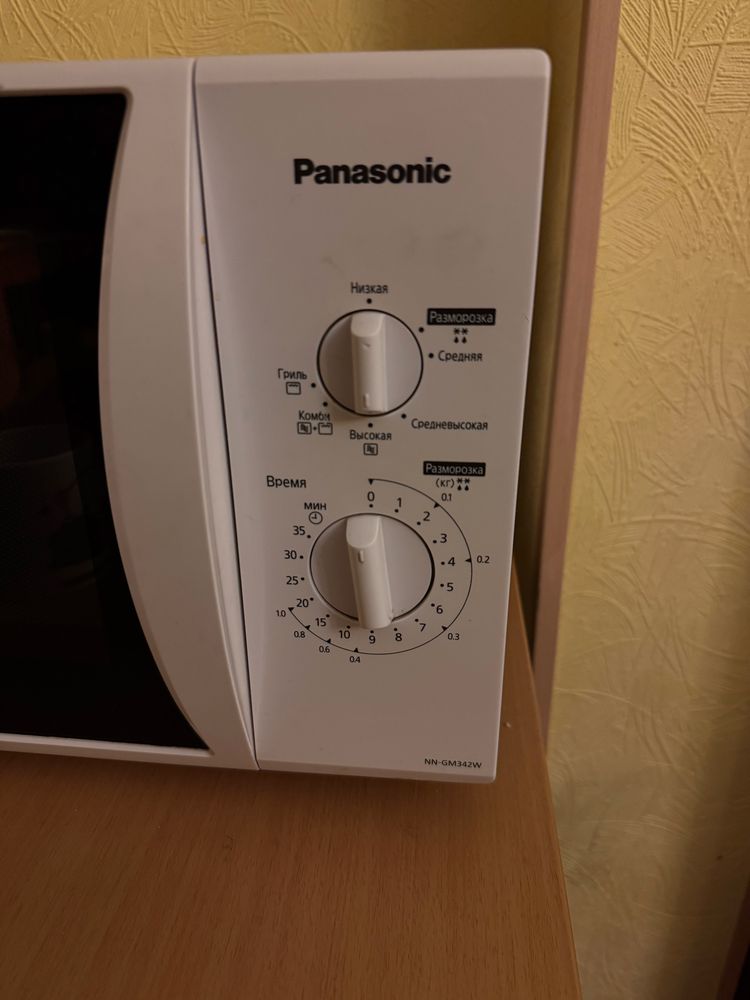 Микроволновка Panasonic как новая. Мікрохвильовка як нова