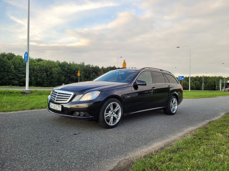 Mercedes-Benz Klasa E Mercedes Benz E-Klasa w212 BLUE EFFICIENCY Kombi 2.2 CDI 2010 rok