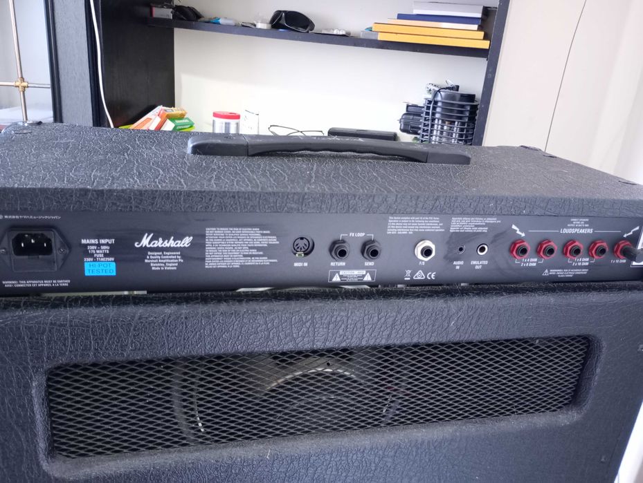 Marshall DSL40 + footswitch + kabel siecowy