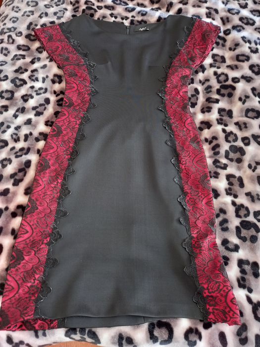 Красивое  нарядное  платье