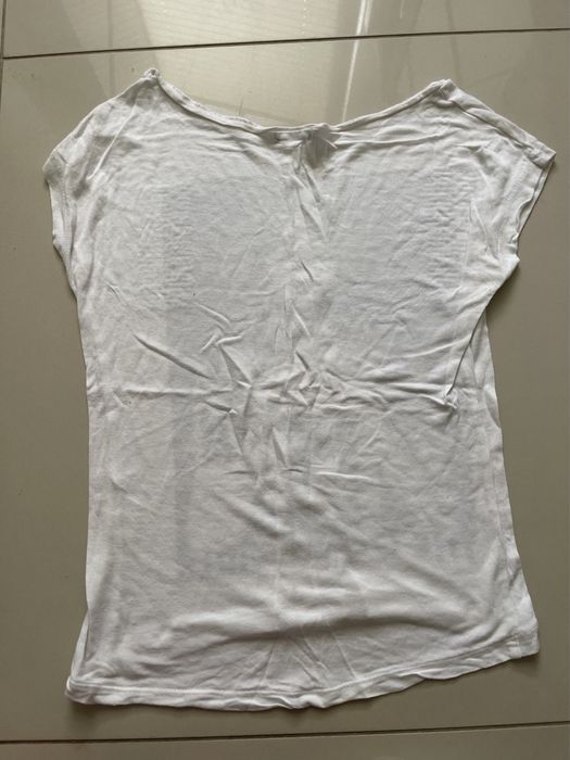 Koszulka MOHITO rozmiar XS biała top krótki rękaw nadruk kobiety