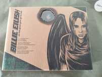 figura da famosa cantora Billie Eilish.  novo na caixa original