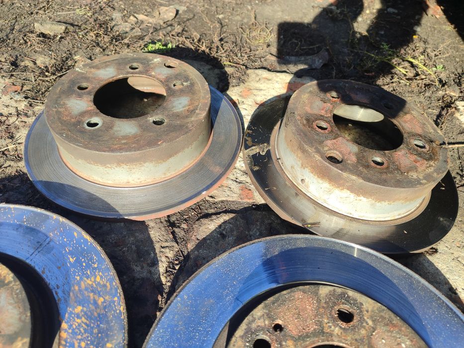 Тормозные диски Лансер 10