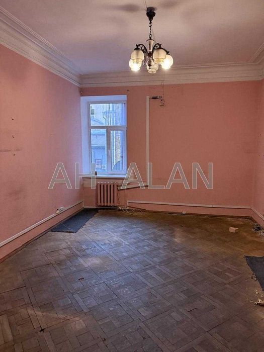 Оренда офісу  по вул. Богдана Хмельницького. ЦУМ