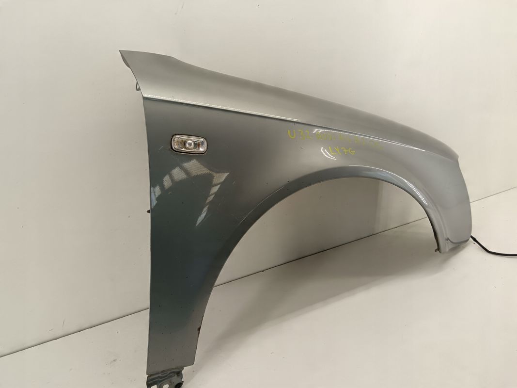 Błotnik Prawy Przedni Audi A4 B7/04-08 Ly7g