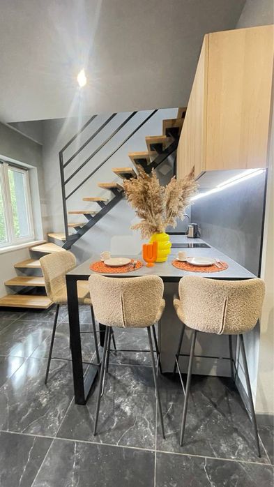 Двоповерхові апартаменти Чернівці світло і вода не вимикаються