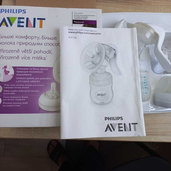 Молоковідсмоктувач механічний Philips Avent з пляшкою (SCF330)