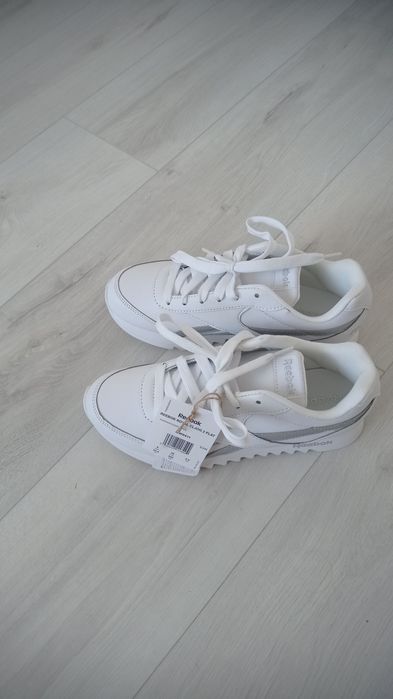 Кросівки жіночі Reebok, 38 розмір