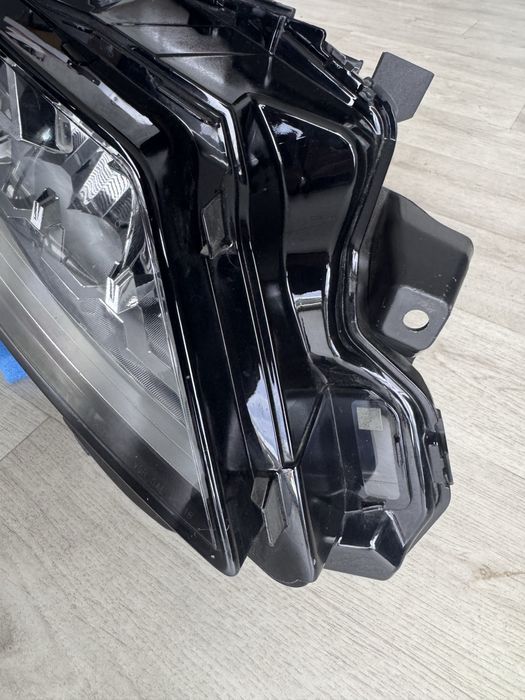 Фара передня права Ниссан Рог Т33