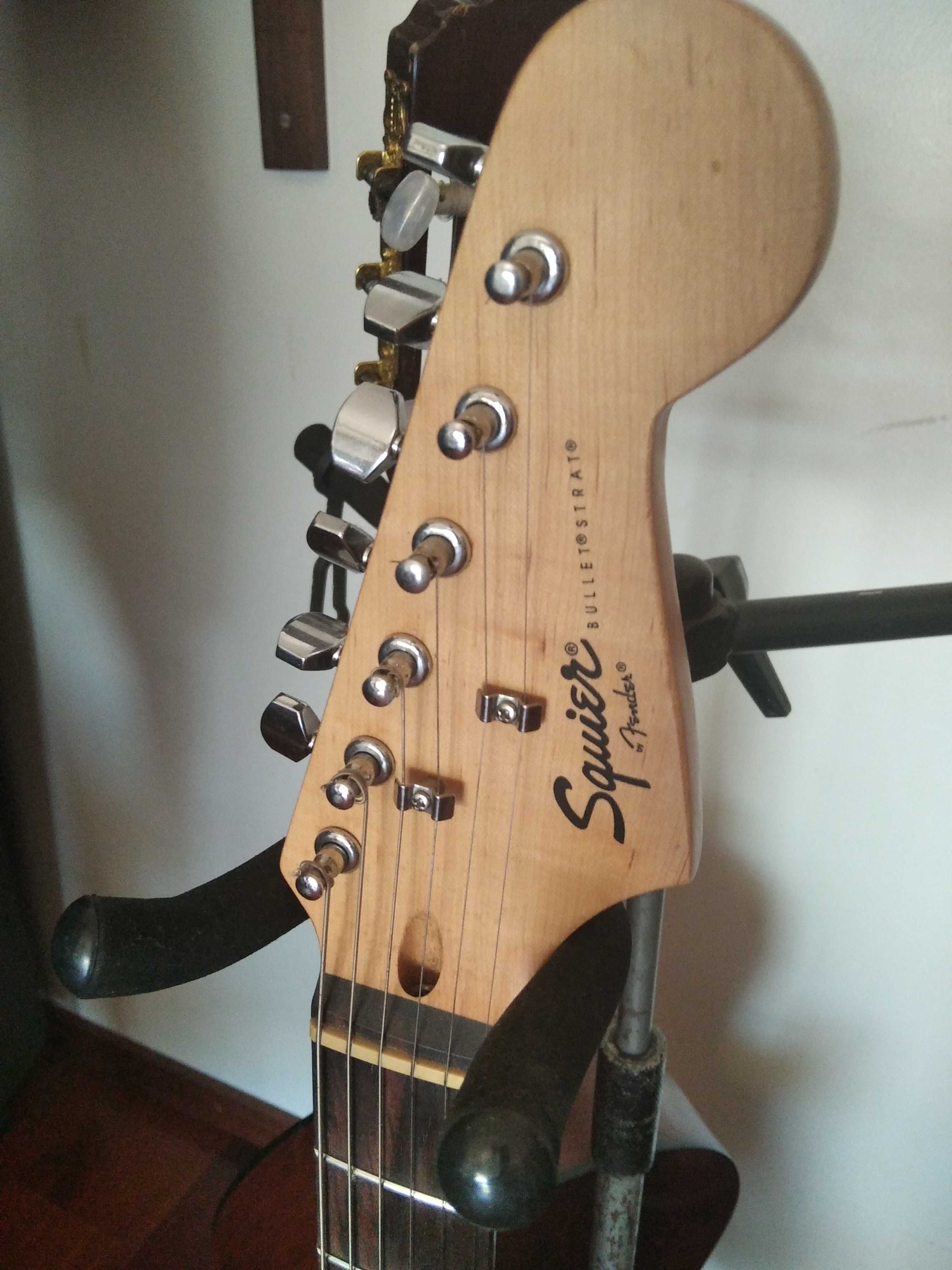 Guitarra electrica Fender Squire Bullet Start