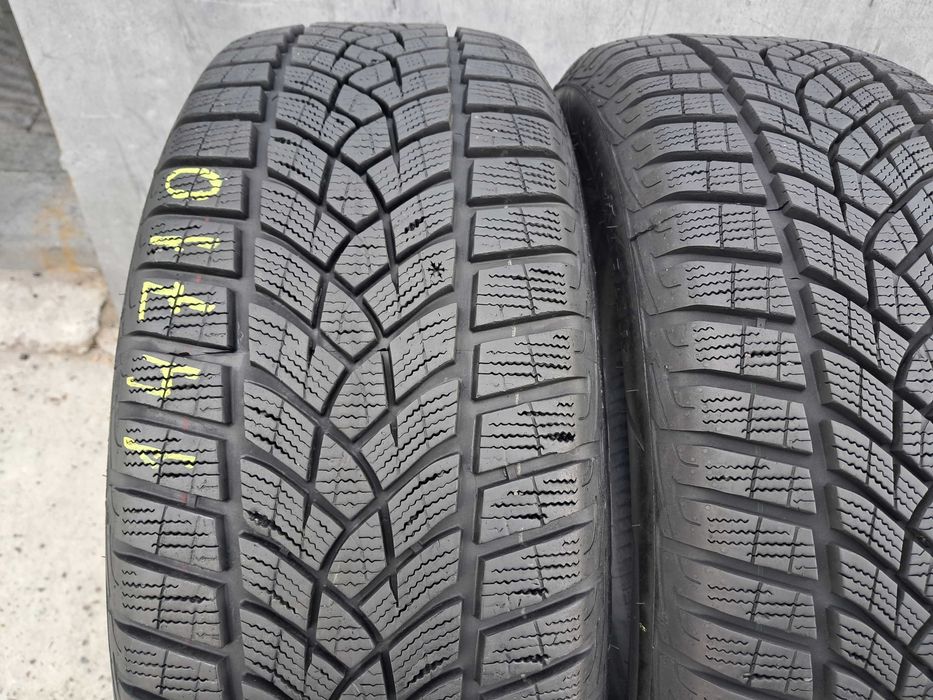 Резина зима 90% протектор GoodYear 215/55 R17 Ultra Grip Performance +
