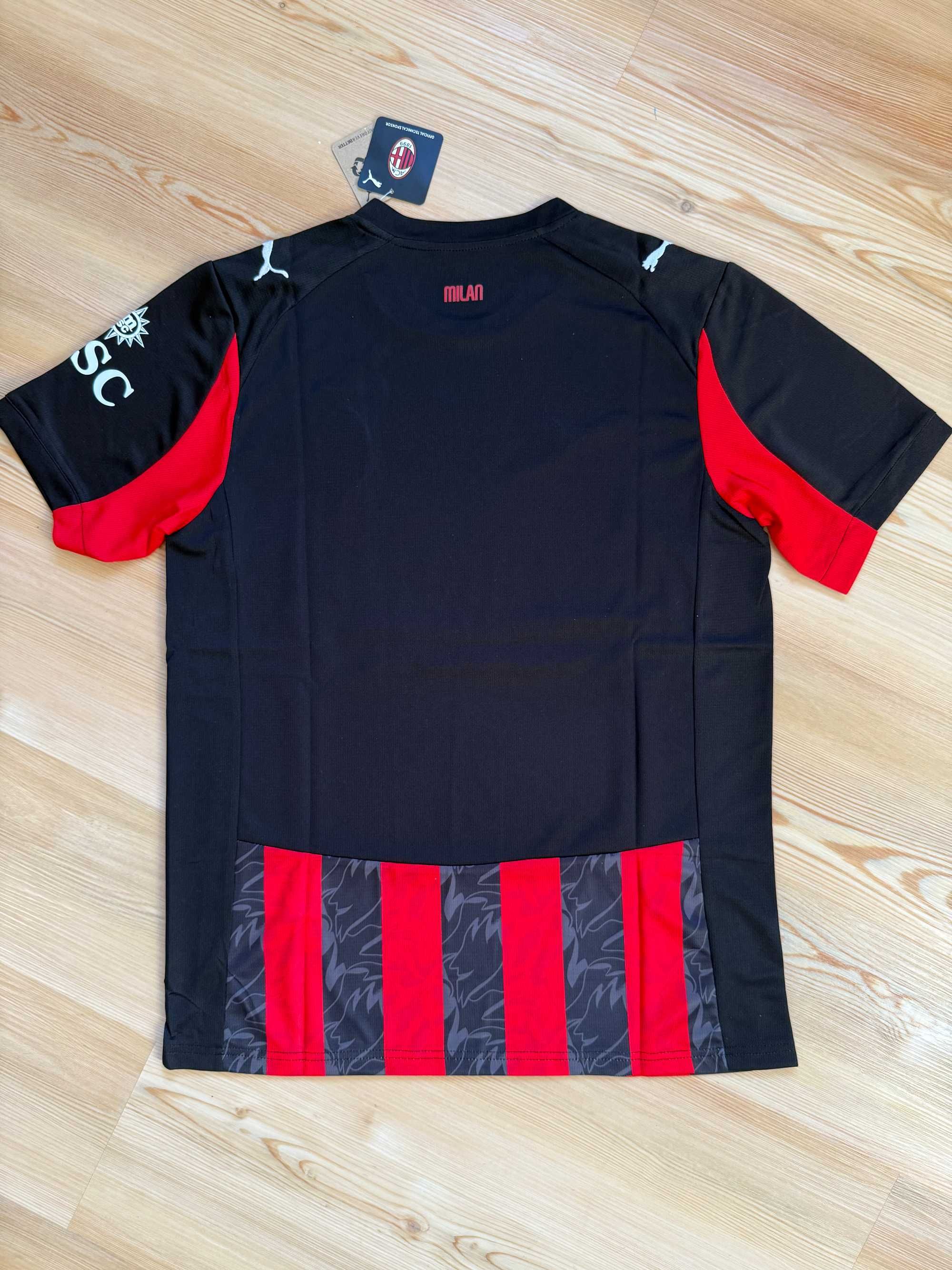 Camisola AC Milan 2025/26 - Tamanho M