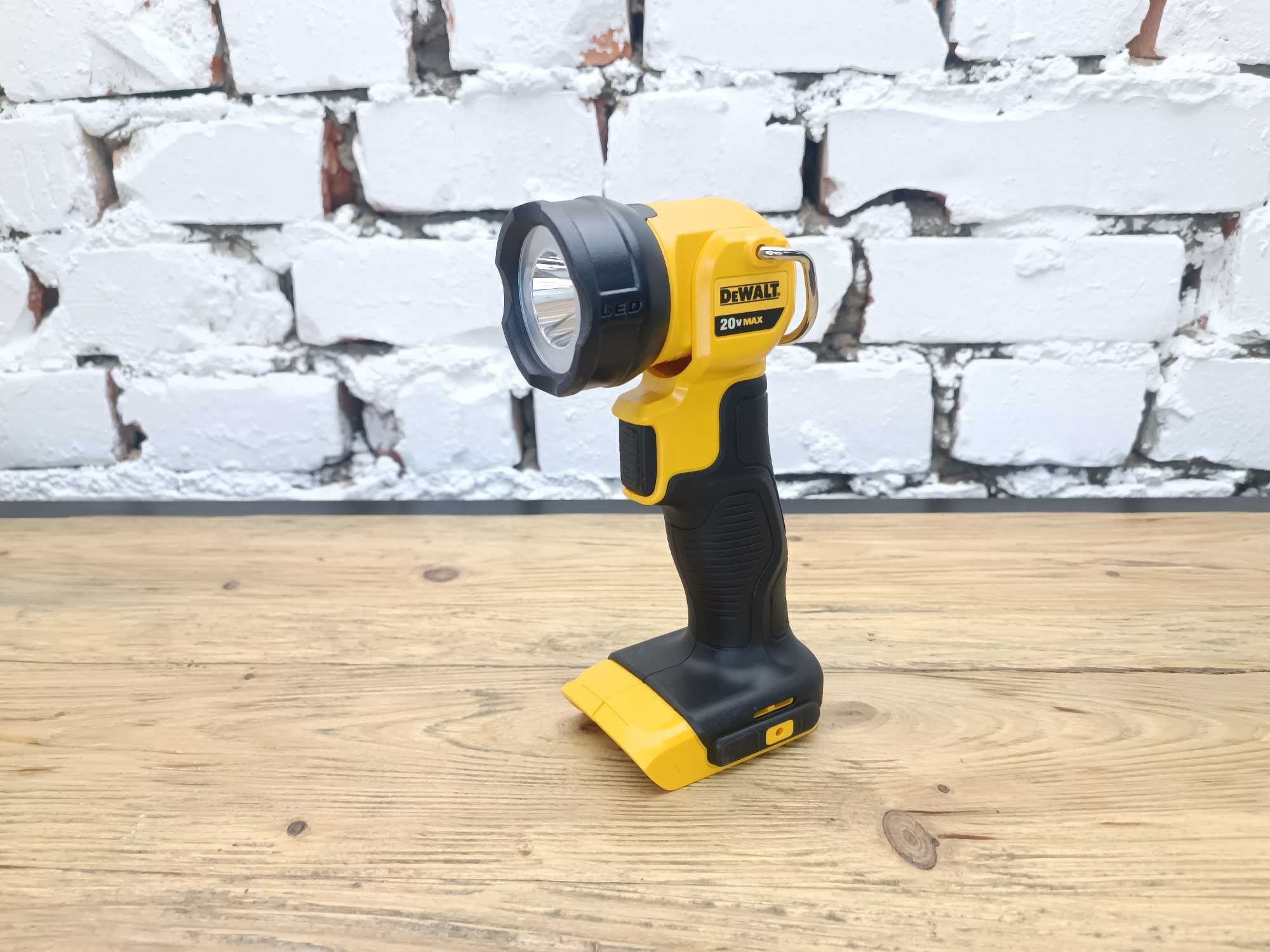 Світлодіодний ліхтарик LED DeWalt 20v DCL040 з США Оригінал