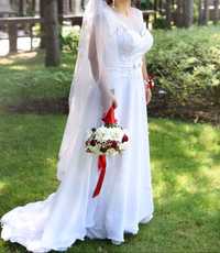 Ніжна  весільна сукня