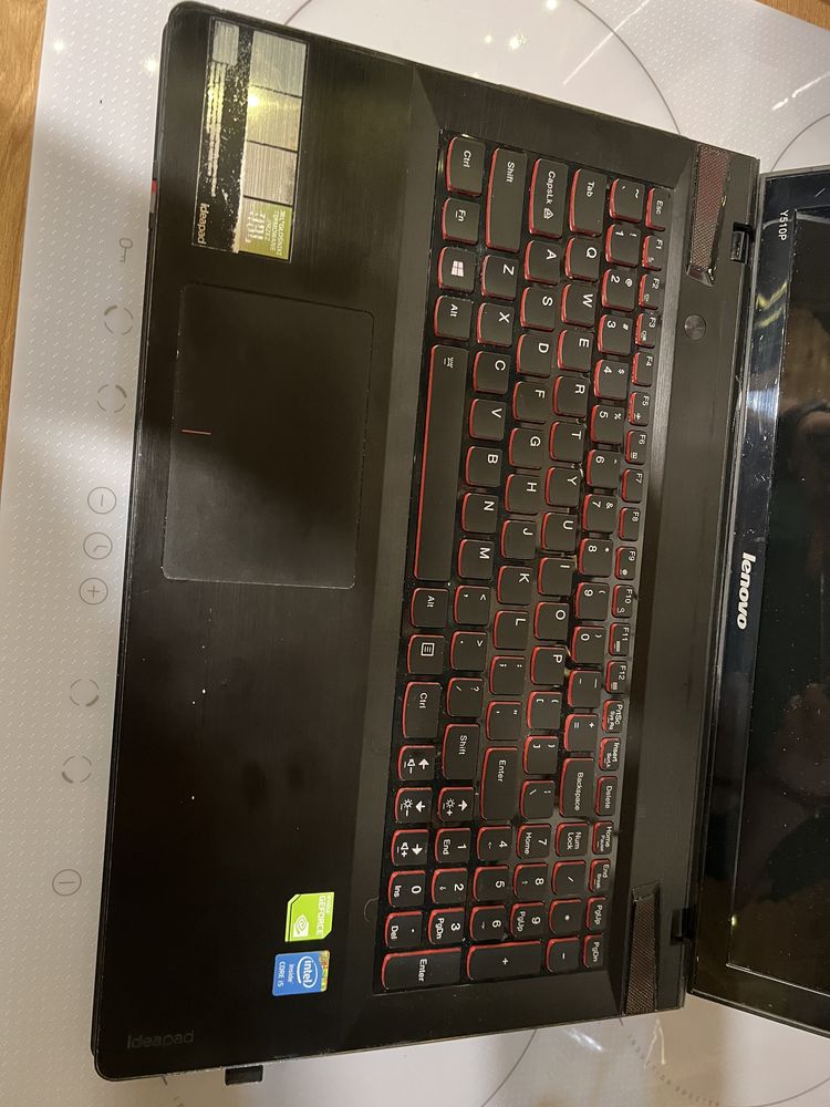 Laptop Lenovo Y510P