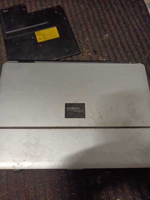 Laptop Fujitsu Siemens Amilo Pi 2515