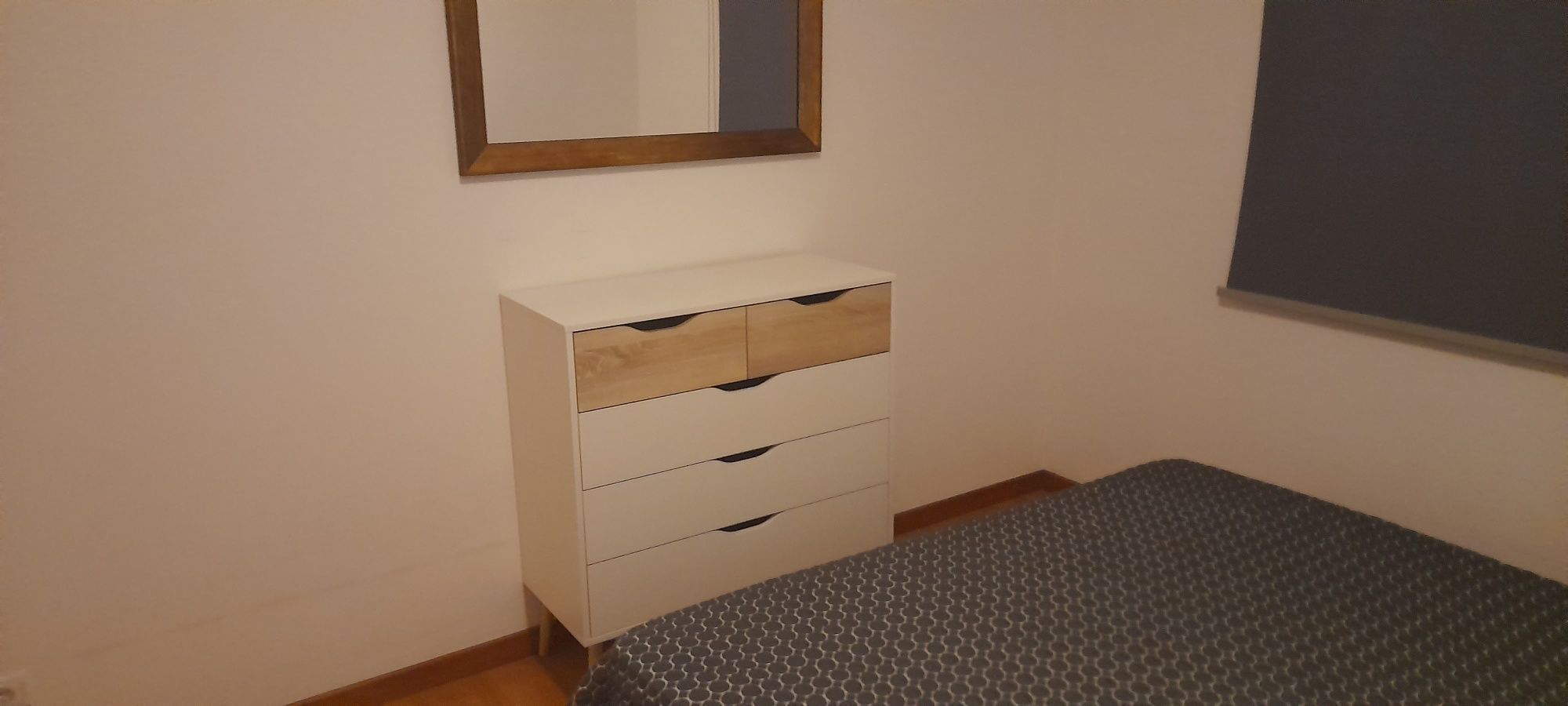 Arrendo quarto individual em Ap T3 em condeixa, centro