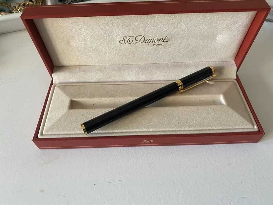 Caneta S.T Dupont Aparo em Ouro