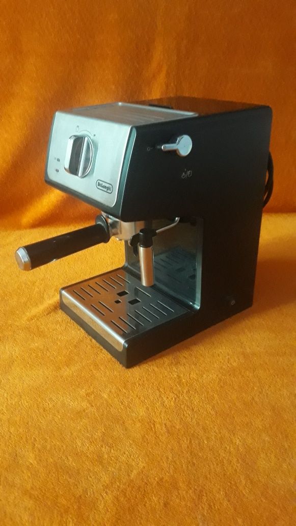 Ekspres delonghi ECP33.21.BK
