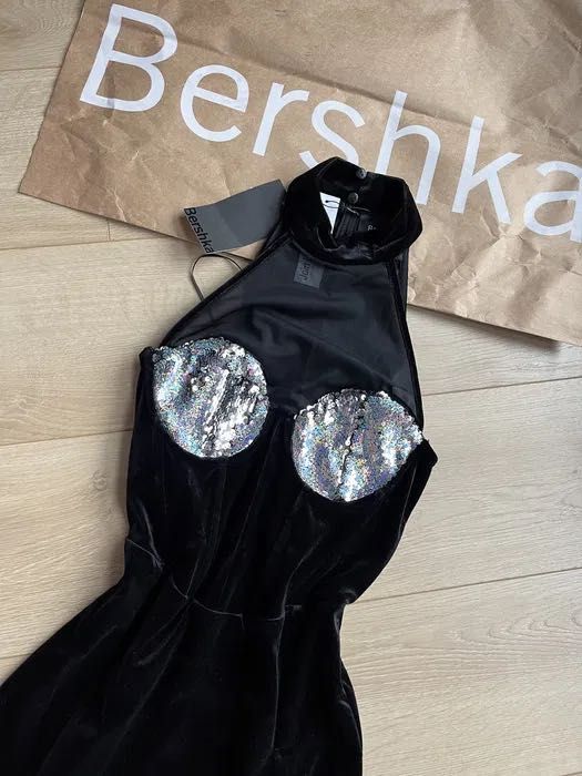 Bershka viral gorsetowa sukienka czarna krótka  aksamit tiulowa sexy M