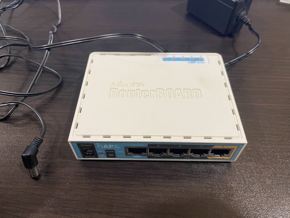 Маршрутиризатор/роутер MikroTik RB952Ui-5ac2nD