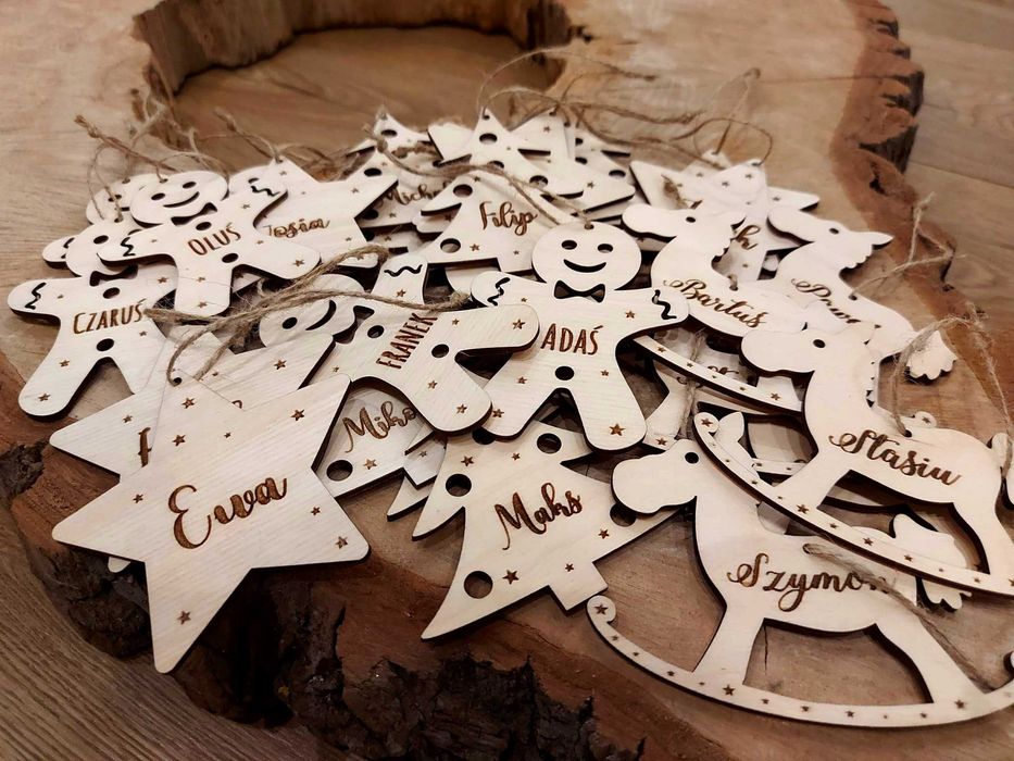 Drewniane bombki dla dzieci i rodziny GRAWER, ozdoby choinkowe.