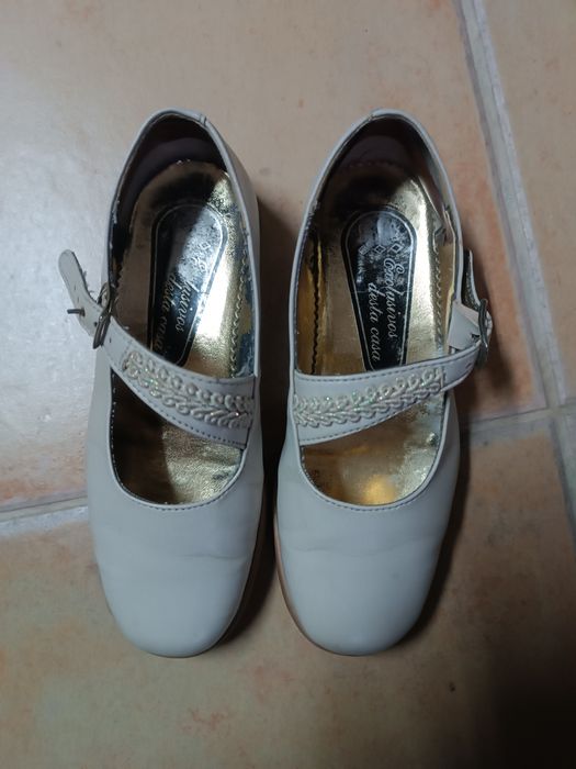Sapatos comunhão para menina