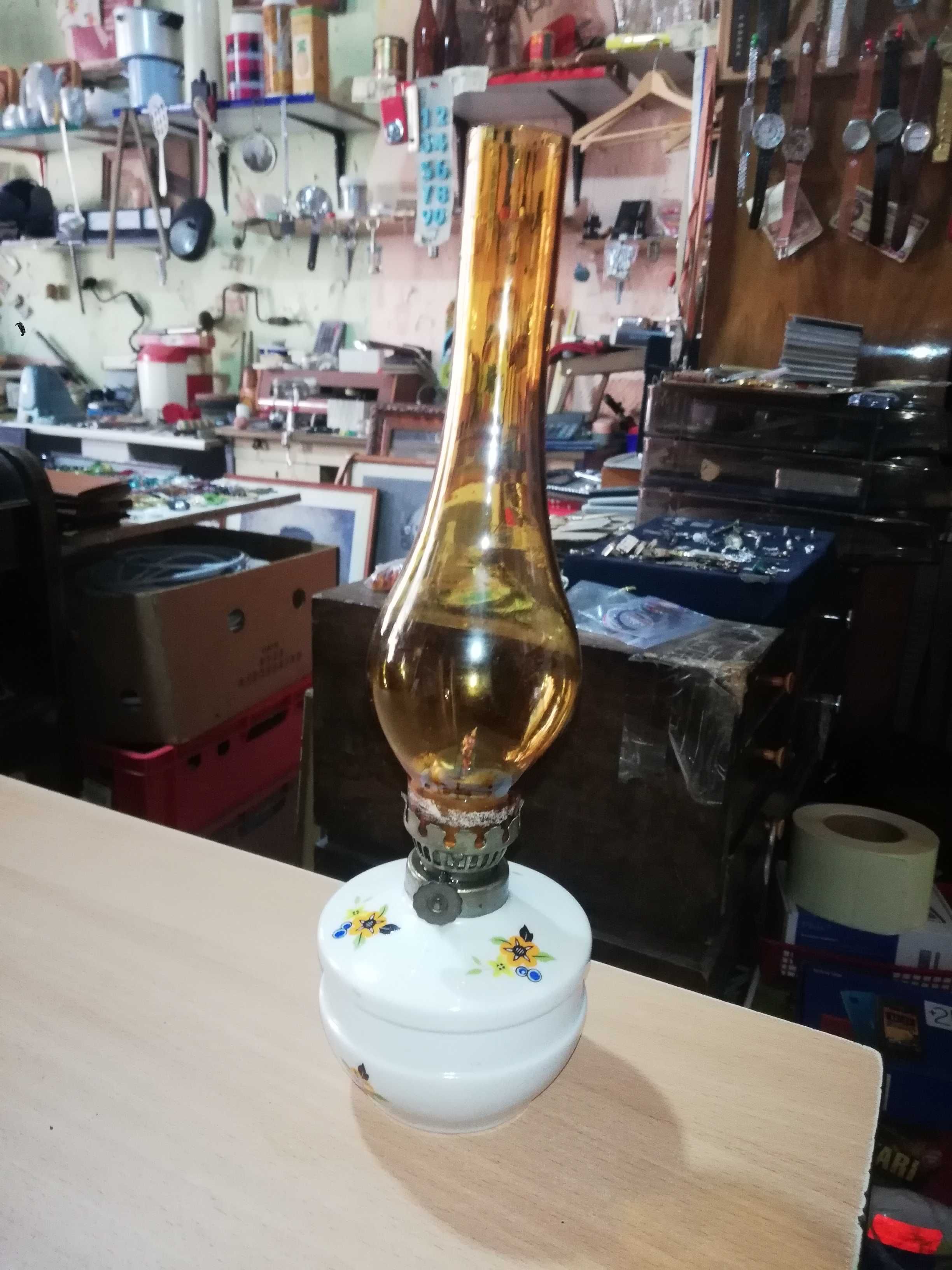 Stara porcelanowa lampa naftowa pomarańczowe szkło rarytas PRL  M