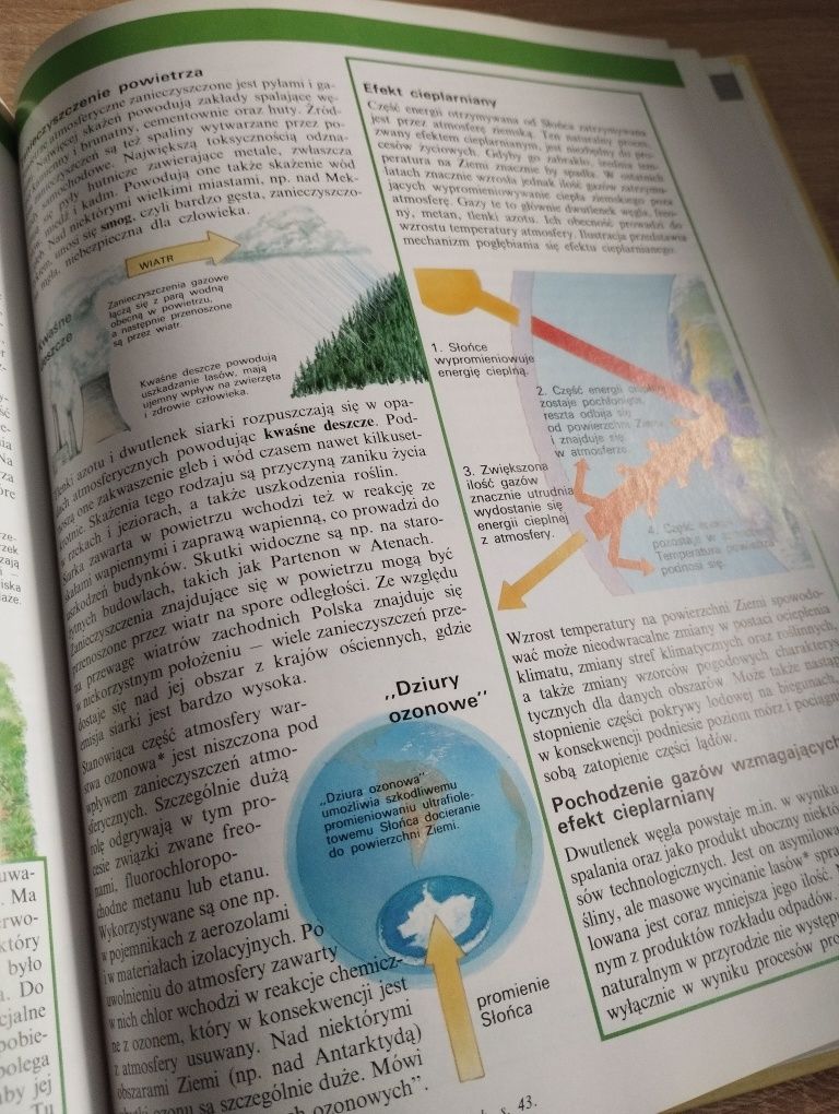 Ilustrowana encyklopedia szkolna- Geografia świata- książka