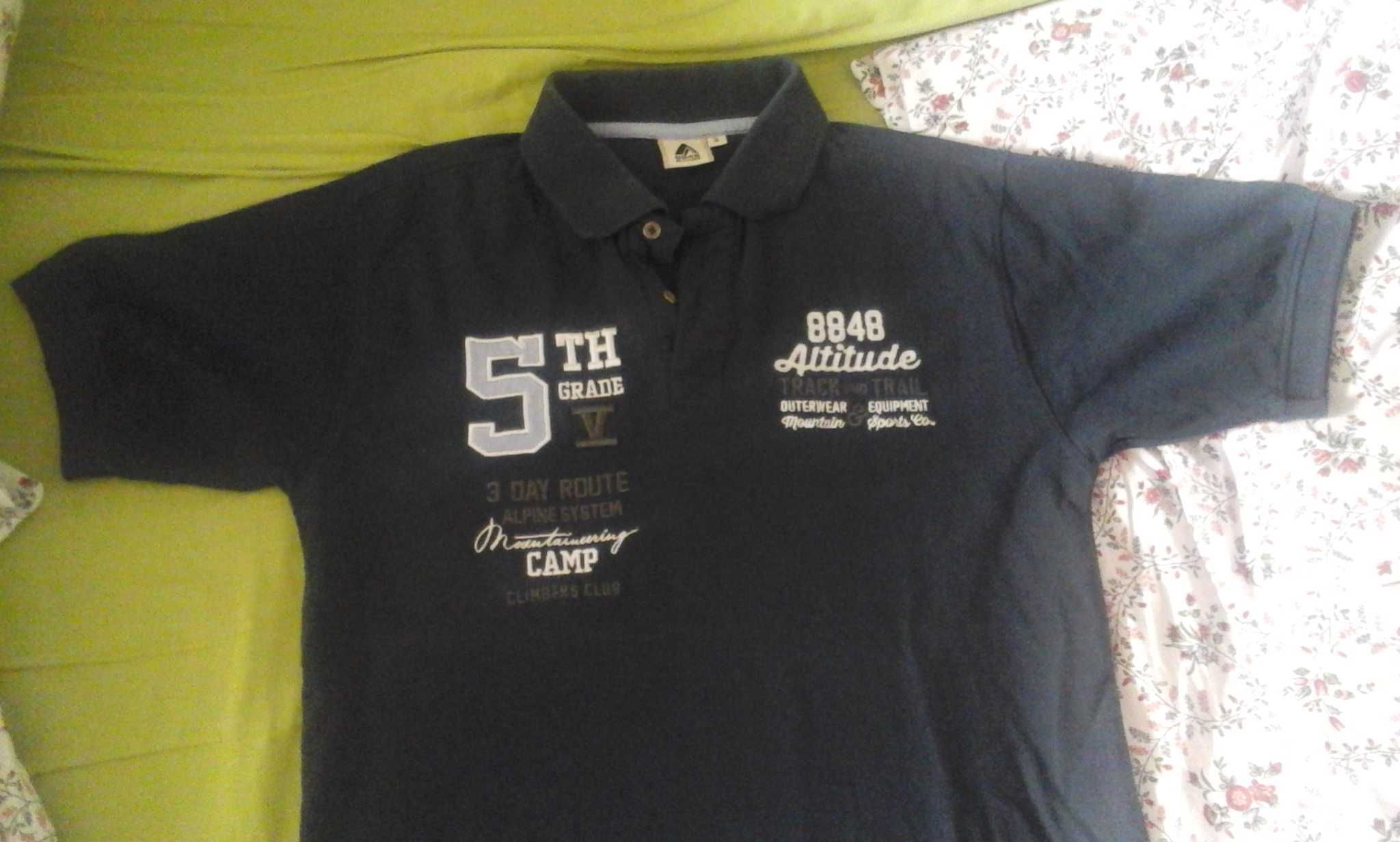 koszulki 4 sztuki rozmiar 3x S i  1x M stan b.db.