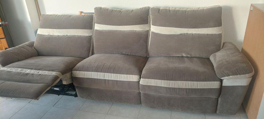 Sofá relax, elétrico, 3 lugares.